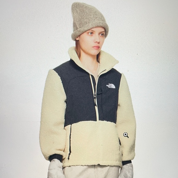 Authentic North face off-white Seasonal Denali Jacket - Picture 3 of 3